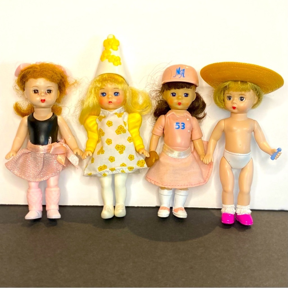 Lot of 4 2005 2007 Madame Alexander Dolls McDonalds Happy Meal Toys